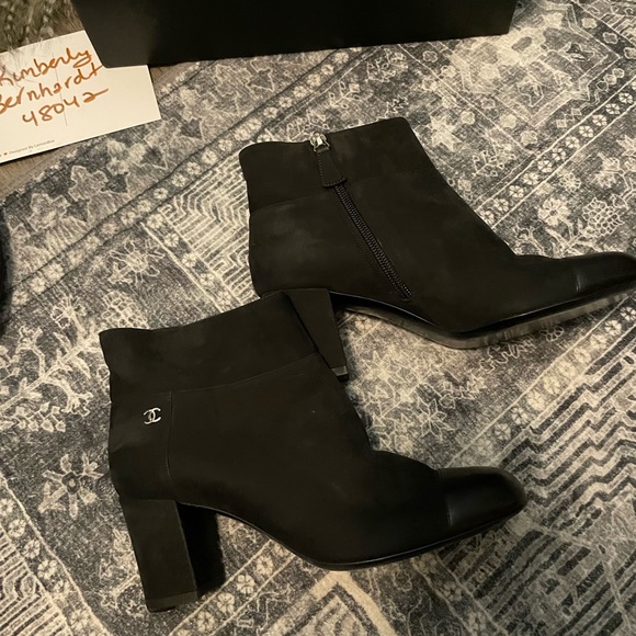 Chanel 2014 boots 36.5 - Picture 2 of 9
